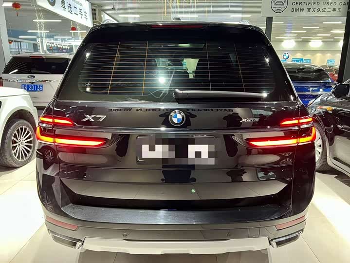 Фото 9 - BMW X7