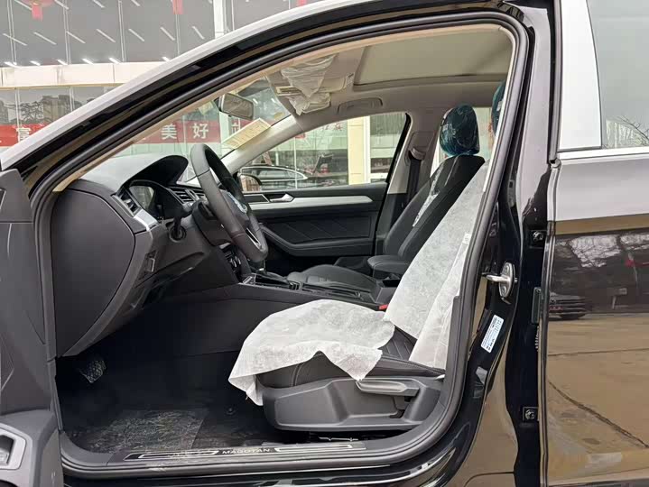 Фото 4 - Volkswagen Magotan