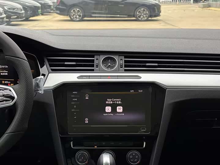 Фото 9 - Volkswagen Magotan