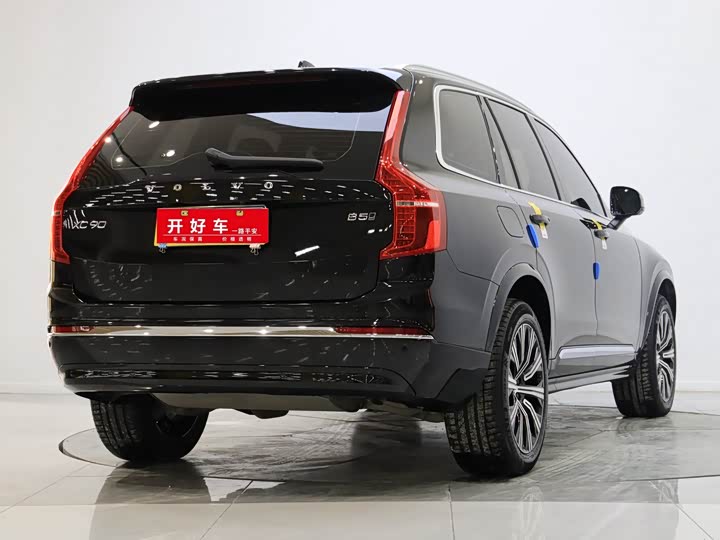 Фото 4 - Volvo XC90