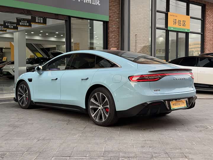 Фото 6 - Luxeed S7