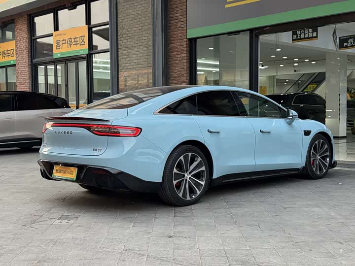 Фото 7 - Luxeed S7