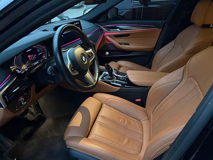 Фото 3 - BMW 5 Series