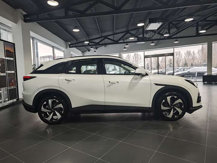 Фото 4 - BAIC Arcfox Alpha T5