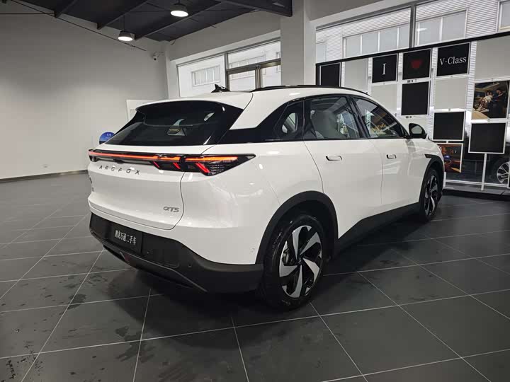 Фото 5 - BAIC Arcfox Alpha T5