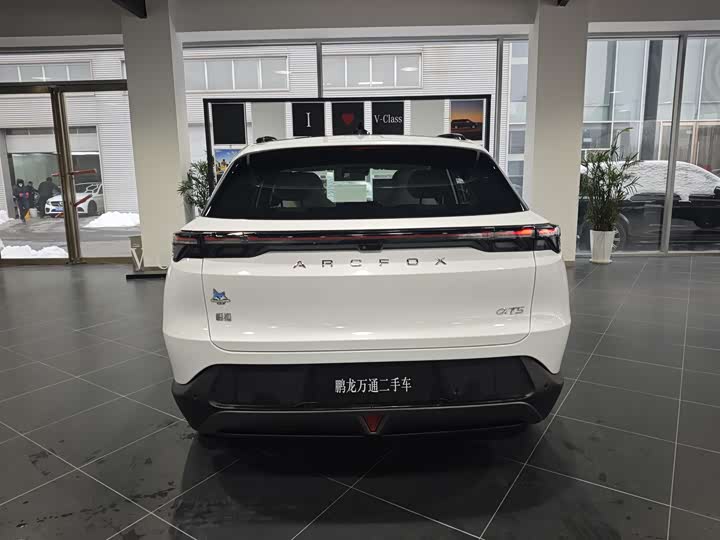 Фото 6 - BAIC Arcfox Alpha T5