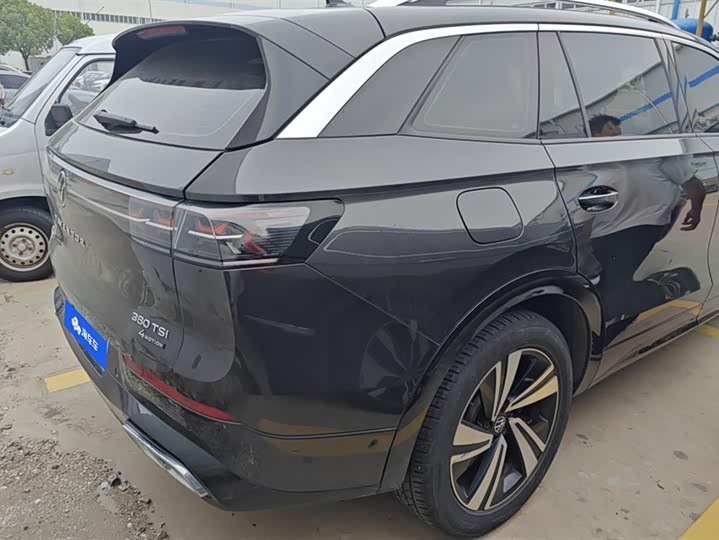 Фото 3 - Volkswagen Tavendor