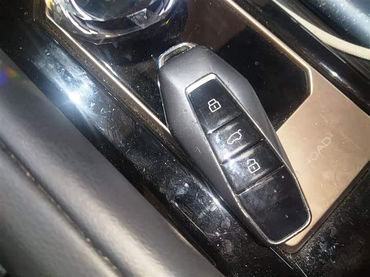 Фото 9 - Chery iCar 03