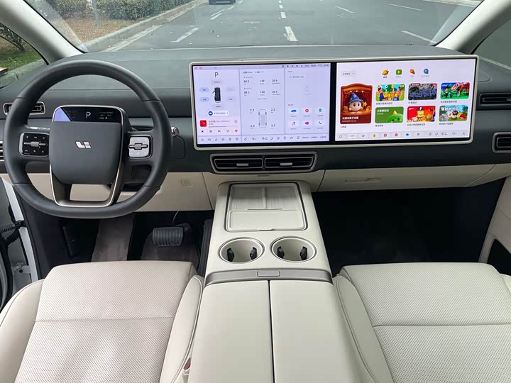 Фото 6 - LiXiang Mega