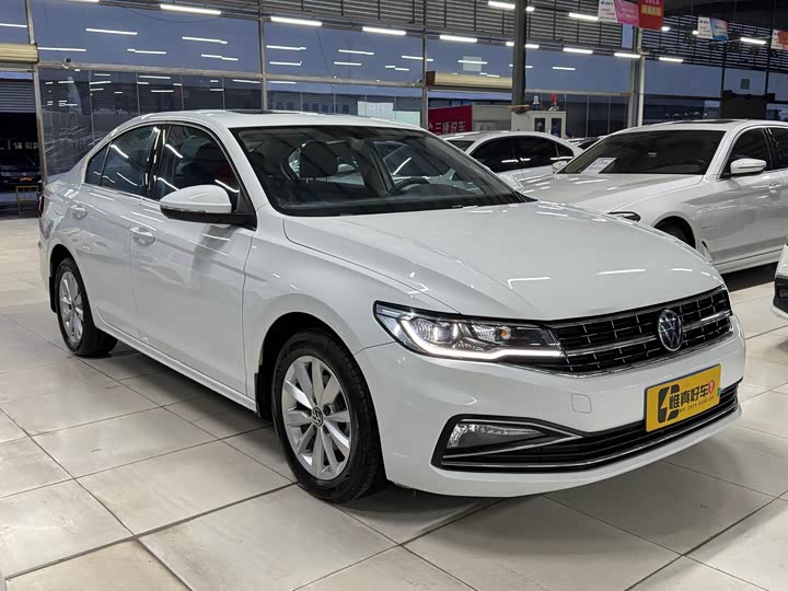 Фото 3 - Volkswagen Bora