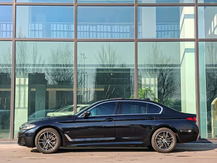 Фото 5 - BMW 5 Series