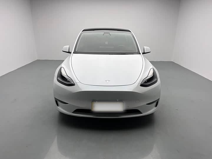 Фото 2 - Tesla Model Y