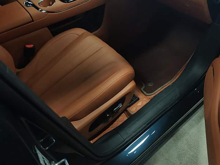 Фото 8 - GAC Aion V