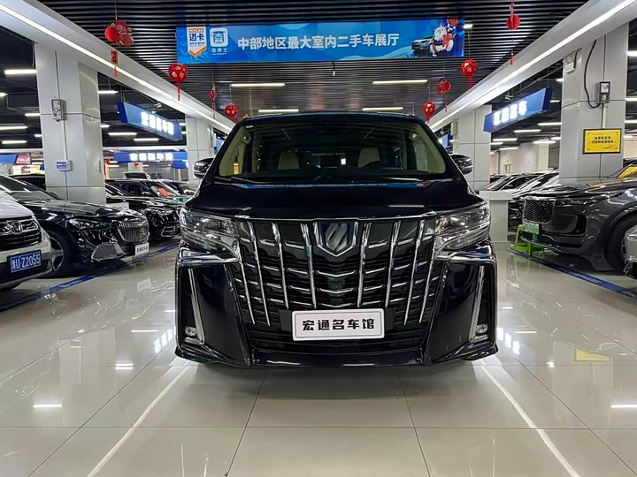 Фото 2 - Toyota Alphard