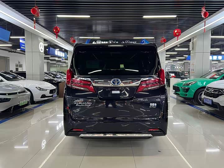 Фото 5 - Toyota Alphard