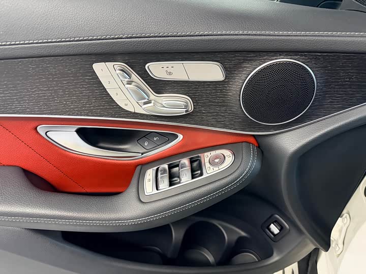 Фото 5 - Mercedes-Benz GLC-Class Coupe