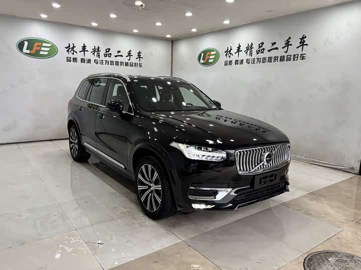 Фото 3 - Volvo XC90