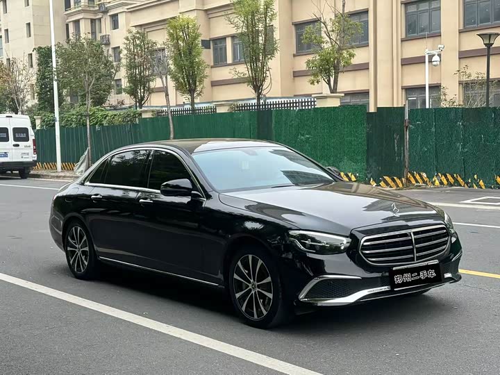 Фото 3 - Mercedes-Benz E-Class Hybrid