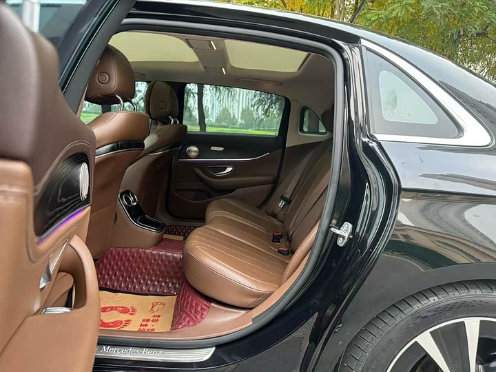 Фото 6 - Mercedes-Benz E-Class Hybrid