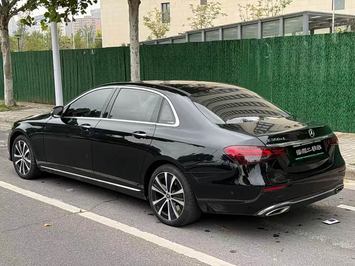 Фото 7 - Mercedes-Benz E-Class Hybrid
