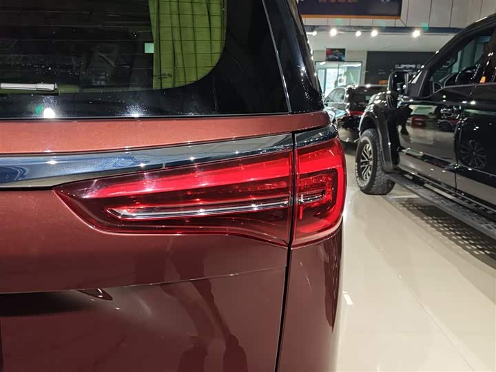 Фото 8 - Buick GL8 ES