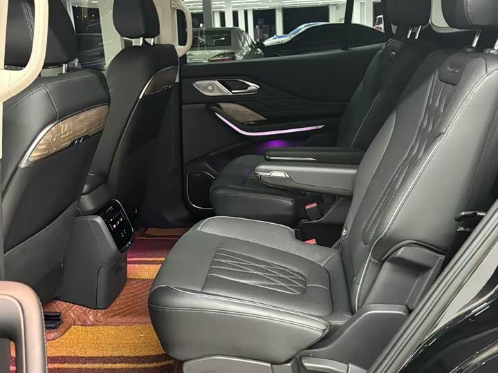 Фото 6 - Hongqi HS7