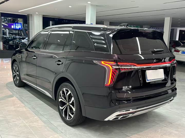 Фото 7 - Hongqi HS7