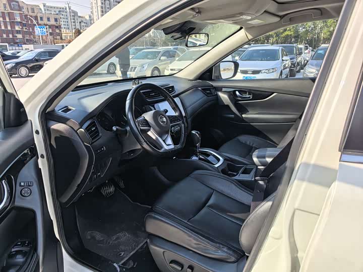 Фото 4 - Nissan X-Trail