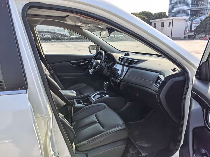 Фото 7 - Nissan X-Trail