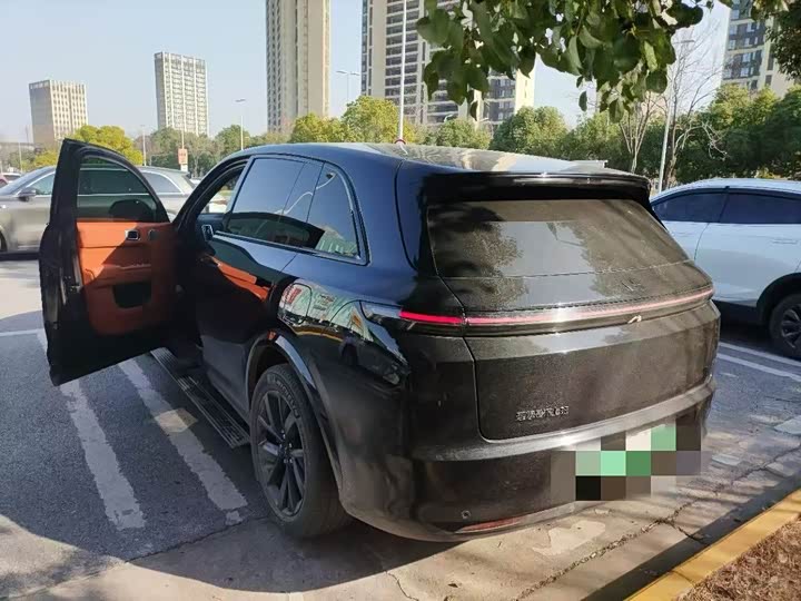 Фото 2 - LiXiang L7