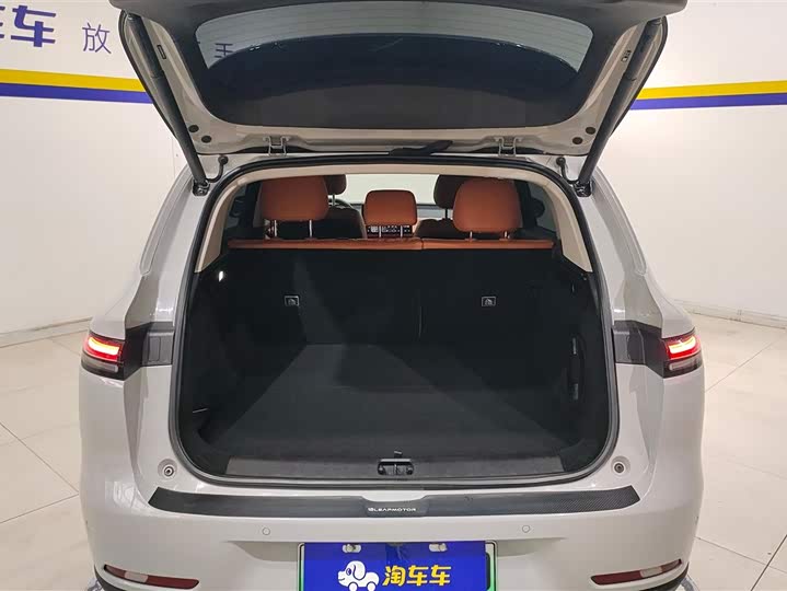 Фото 4 - Leapmotor C10