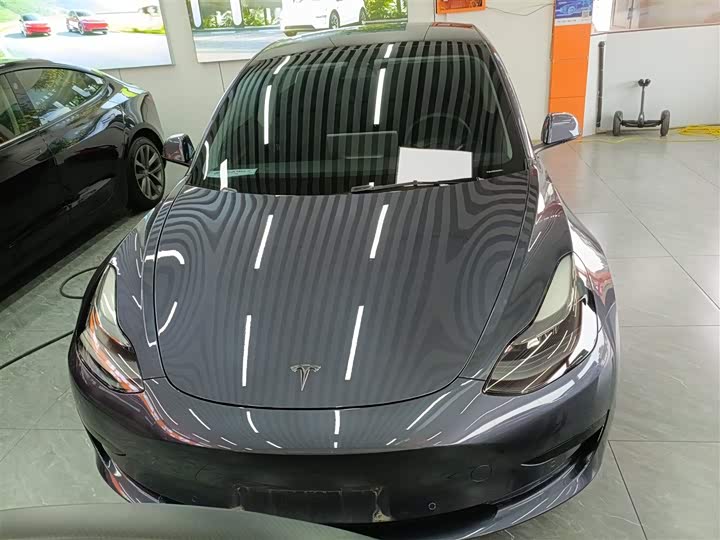 Фото 3 - Tesla Model 3
