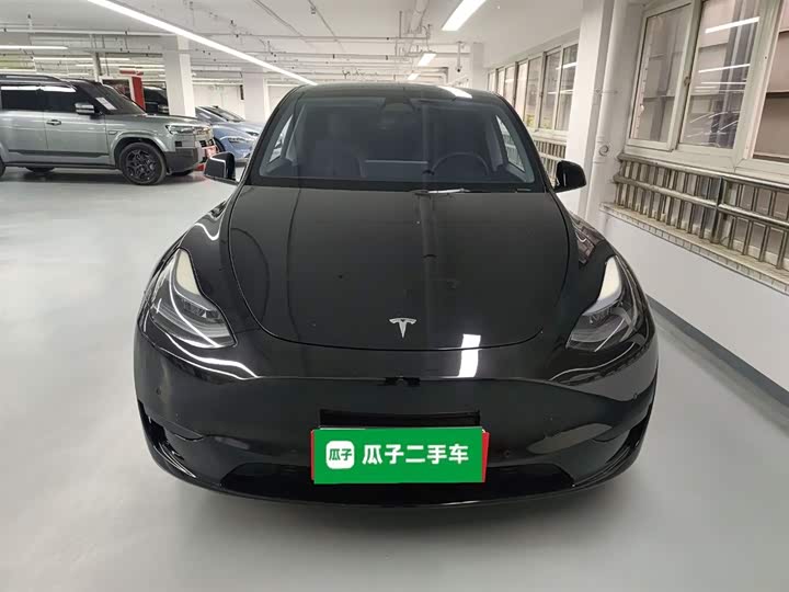 Фото 3 - Tesla Model Y