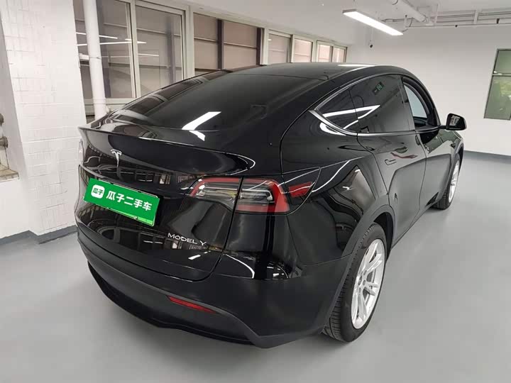 Фото 7 - Tesla Model Y
