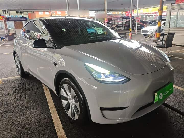 Фото 4 - Tesla Model Y