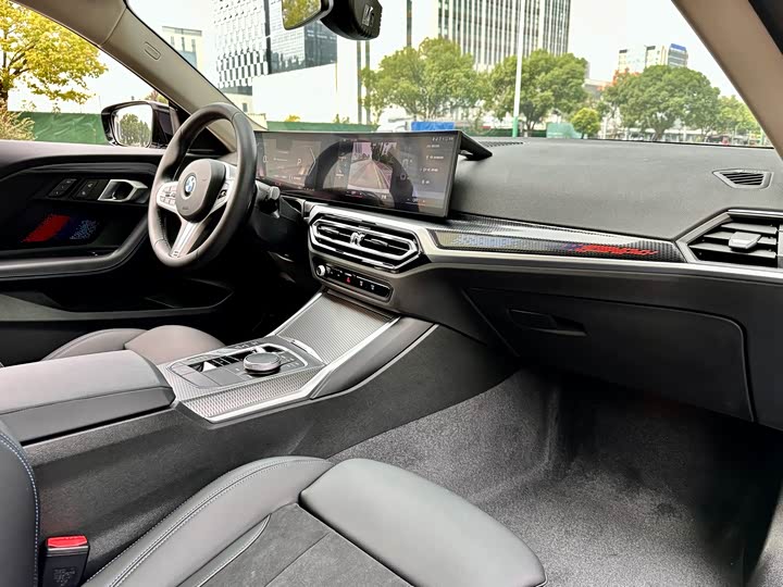 Фото 8 - BMW 2 Series