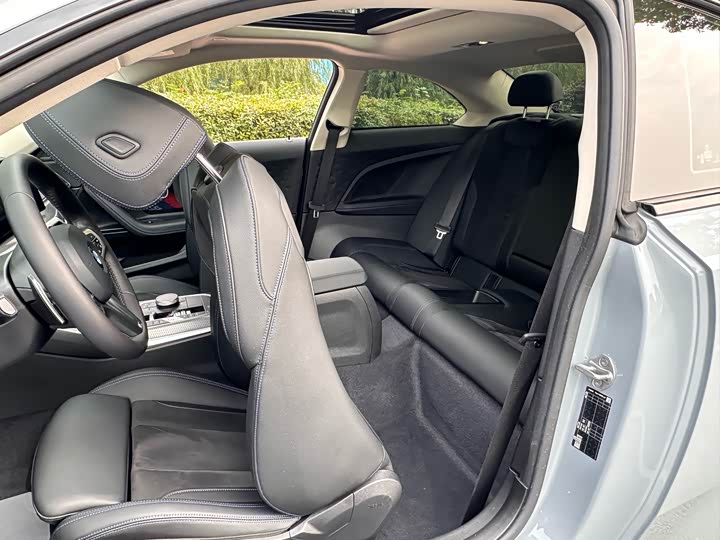 Фото 9 - BMW 2 Series