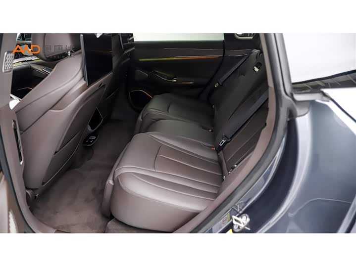 Фото 7 - Denza Z9