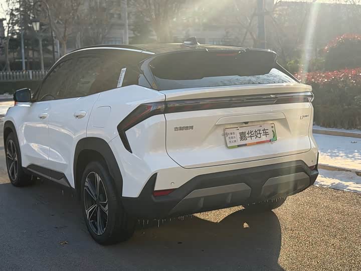 Фото 9 - Geely Galaxy L7