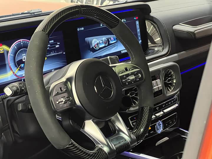 Фото 7 - Mercedes-Benz G-Class AMG