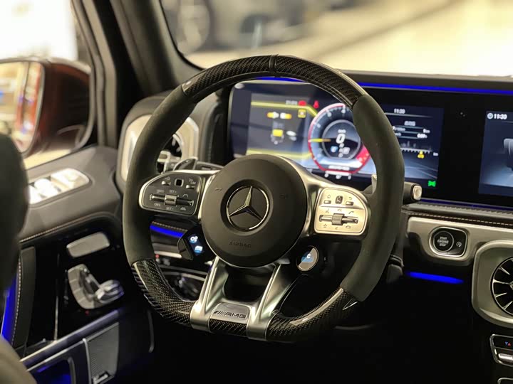 Фото 9 - Mercedes-Benz G-Class AMG