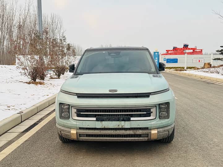 Фото 2 - Geely Icon