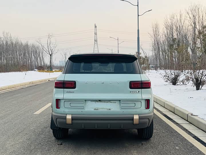 Фото 4 - Geely Icon