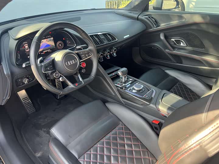 Фото 6 - Audi R8