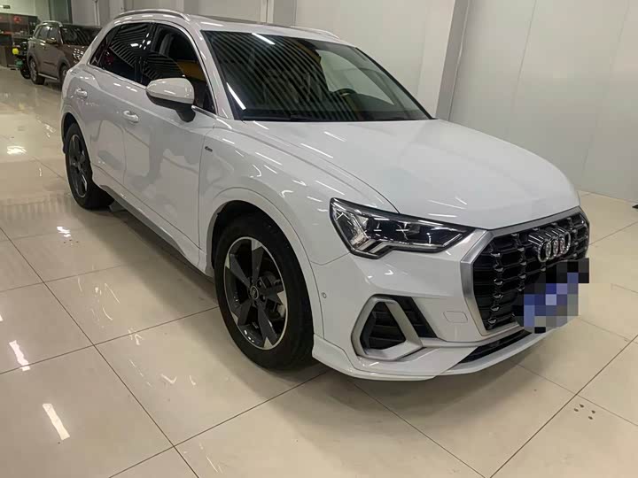 Фото 3 - Audi Q3