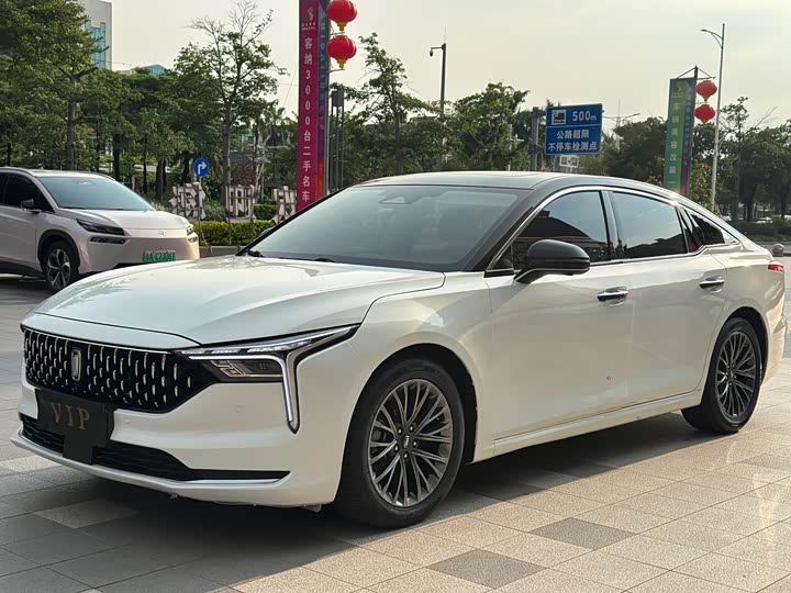 Фото 1 - Bestune B70