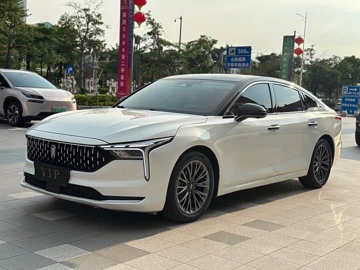 Фото 4 - Bestune B70