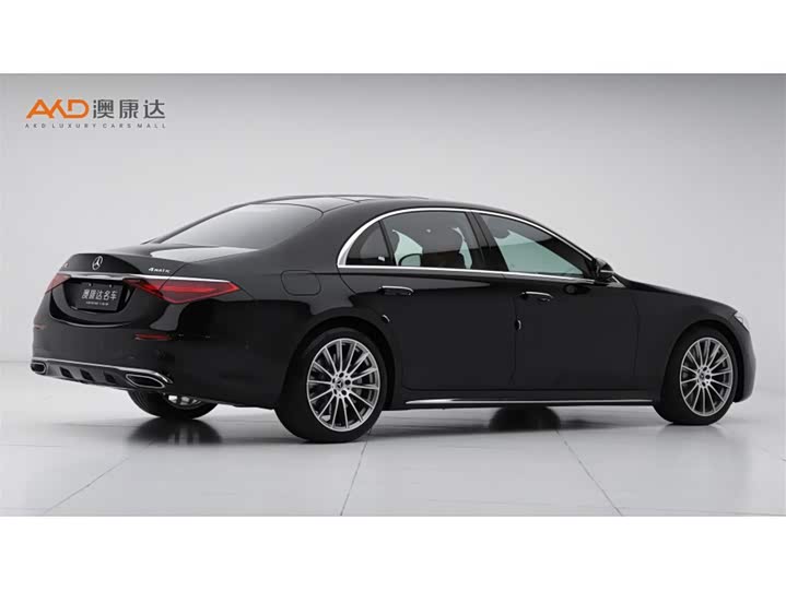 Фото 3 - Mercedes-Benz S-Class