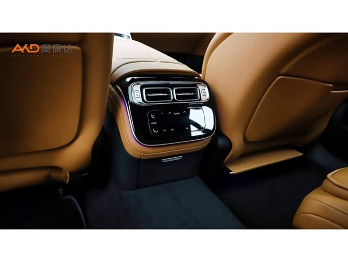 Фото 9 - Mercedes-Benz S-Class