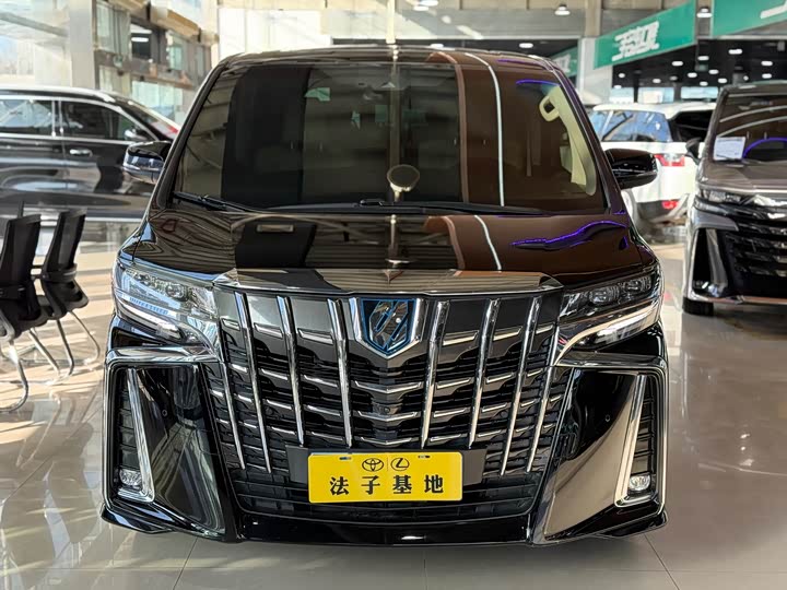 Фото 2 - Toyota Alphard